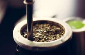 This Tea Lowers Cholesterol & Boosts Metabolism