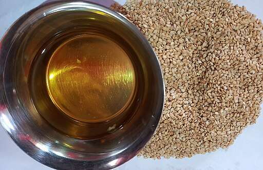 Sesame_oil_photo