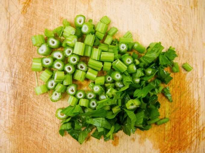 Just 4 Stalks Of Celery A Day Can Reduce High Blood Pressure And More