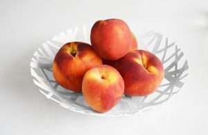 Peaches and Kale Make The ‘Dirty Dozen’ List of Produce with the Most Pesticides