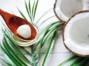 9 Foods and Herbs that WIPE Away Aging