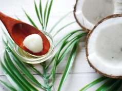 9 Foods and Herbs that WIPE Away Aging